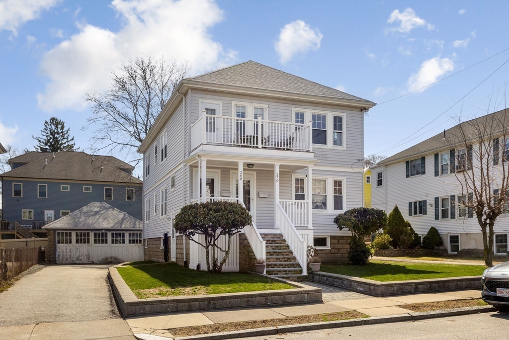 Boston, Massachusetts 02131, United States, 3 Bedrooms Bedrooms, ,1 BathroomBathrooms,Residential,Pending,105606