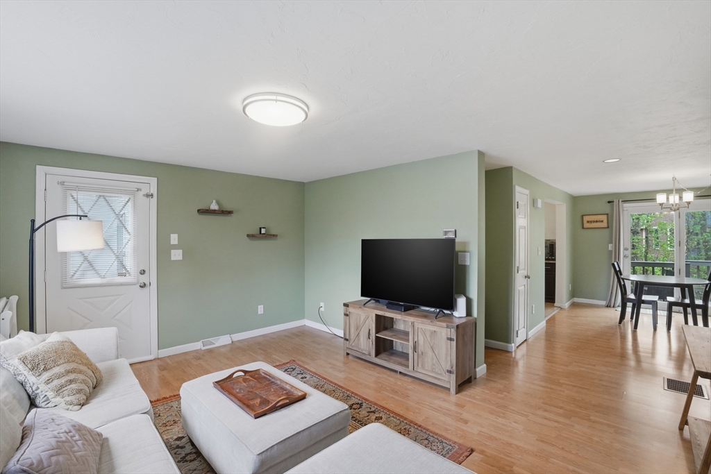 125 Chapin Road 3E