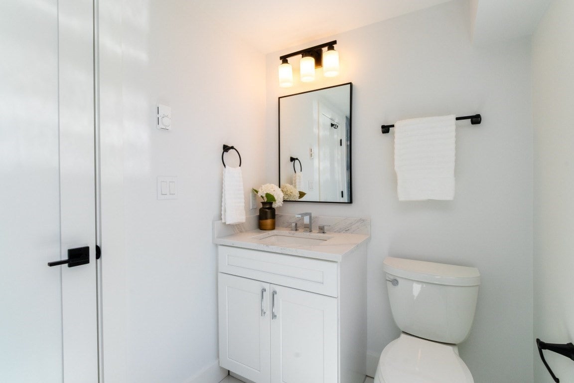 30 Columbus Ave #4, Waltham, MA Photo #24