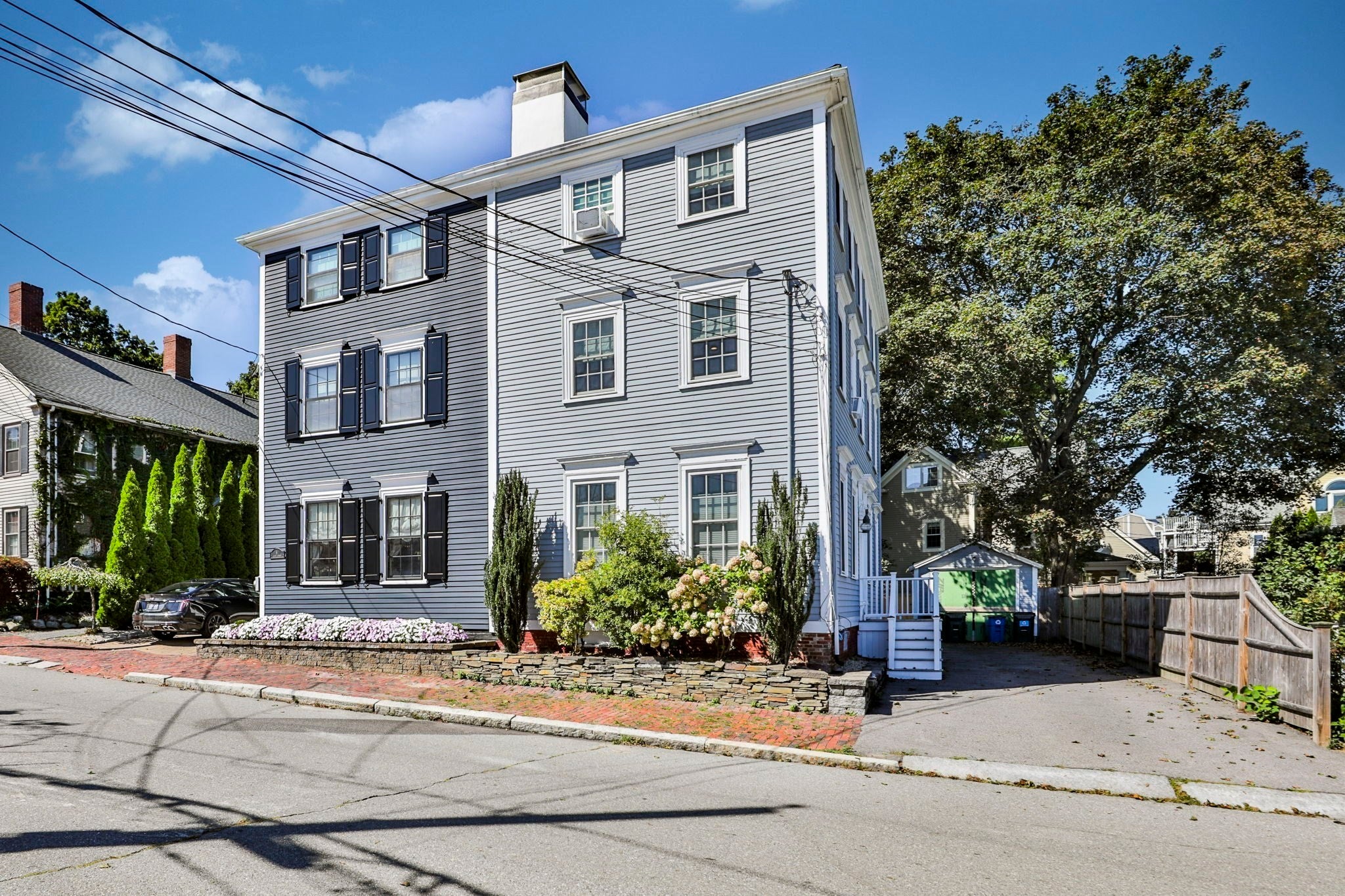 2 Court Street 3