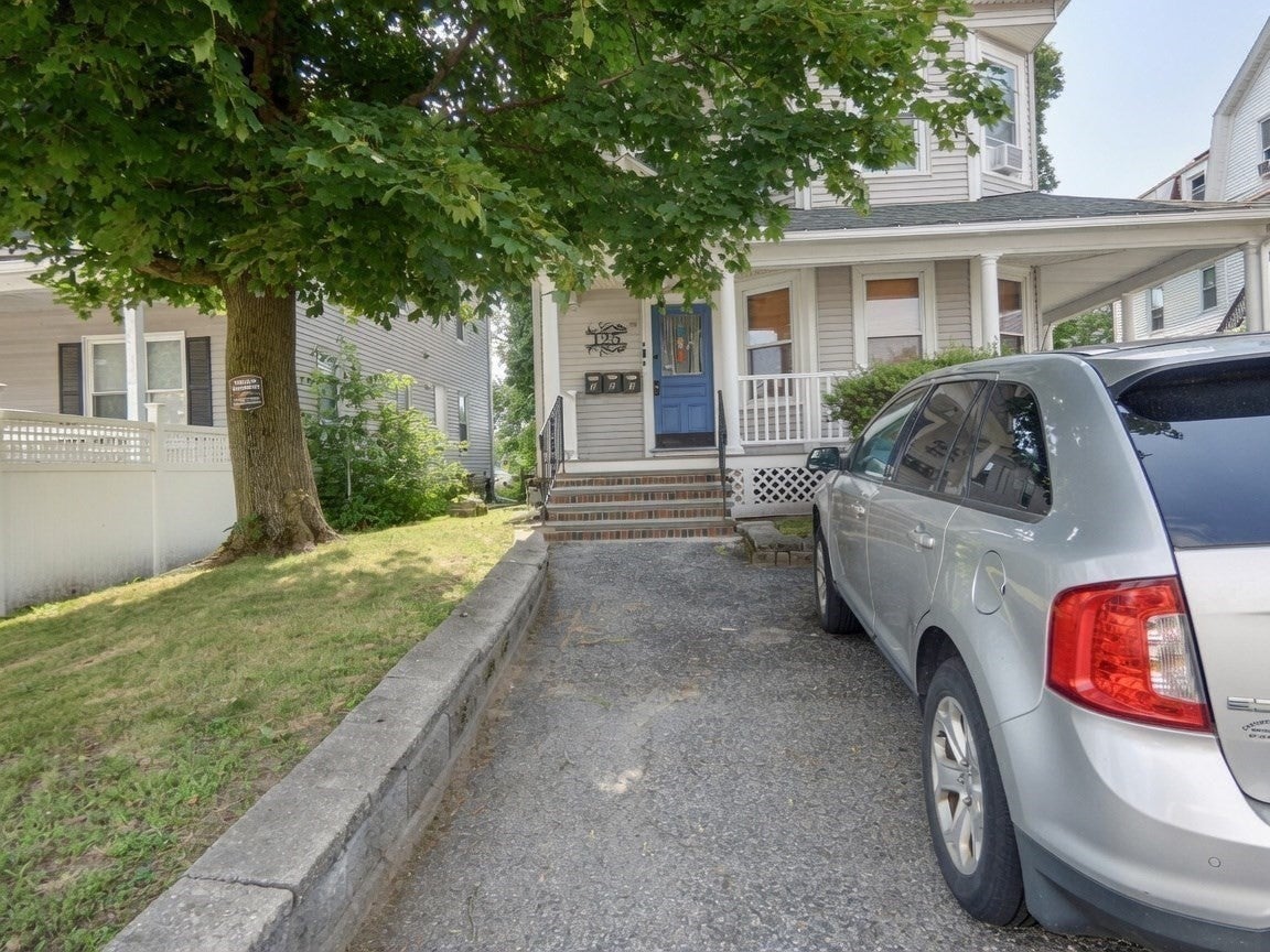 125 Vernon Street C