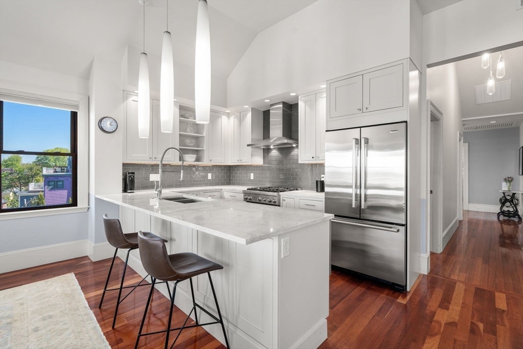 60 Sheridan St. 3