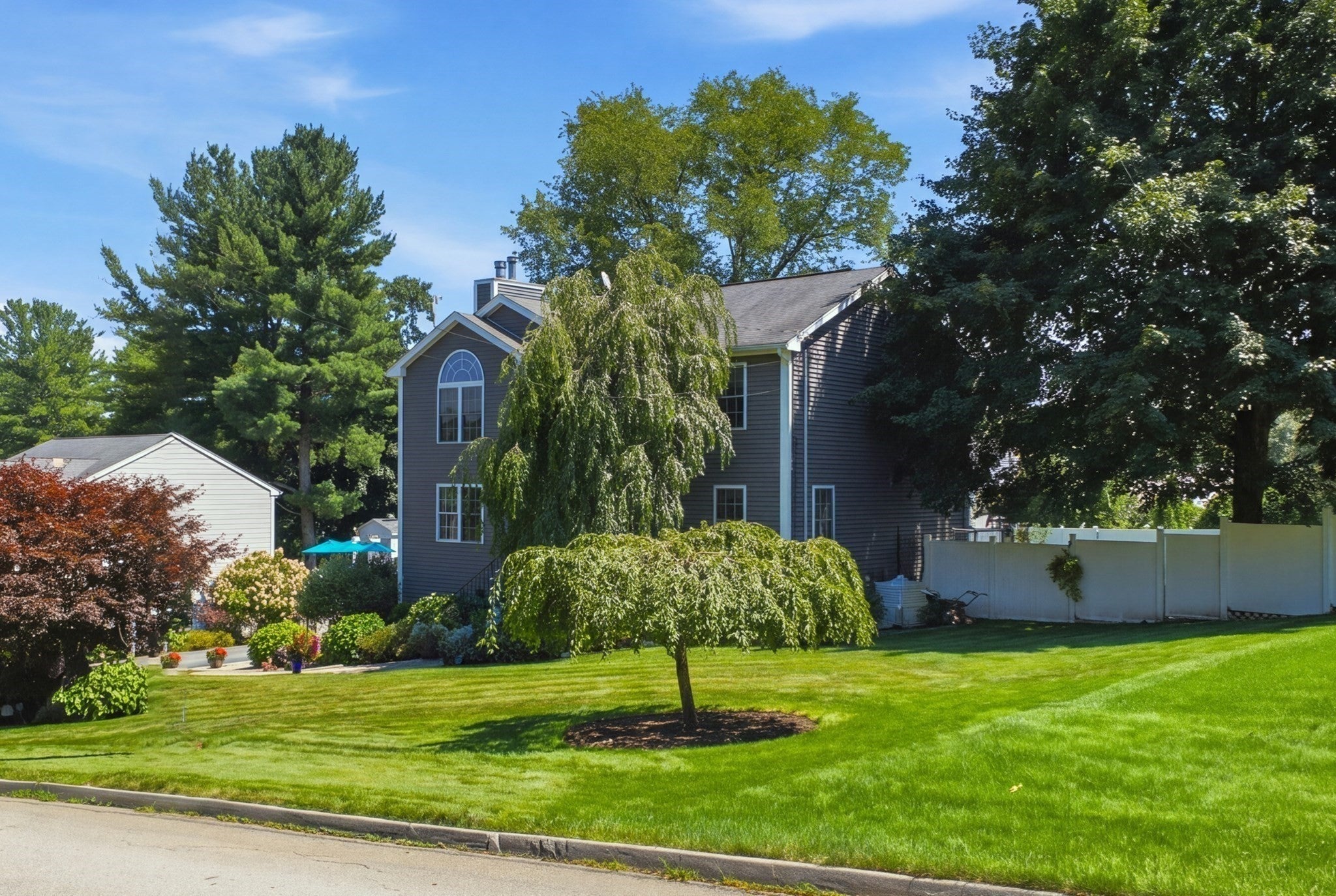 10 Fairfield Drive