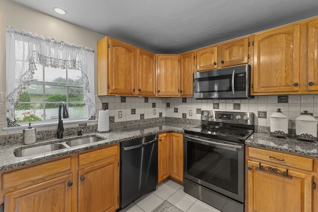 10 Fairfield Drive, Dudley, MA, 10 Fairfield Drive, Dudley, MA Photo #16