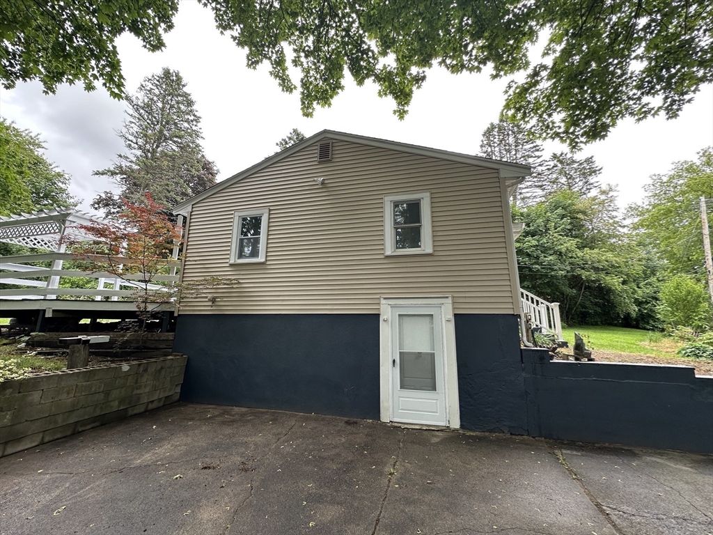 695 South St East