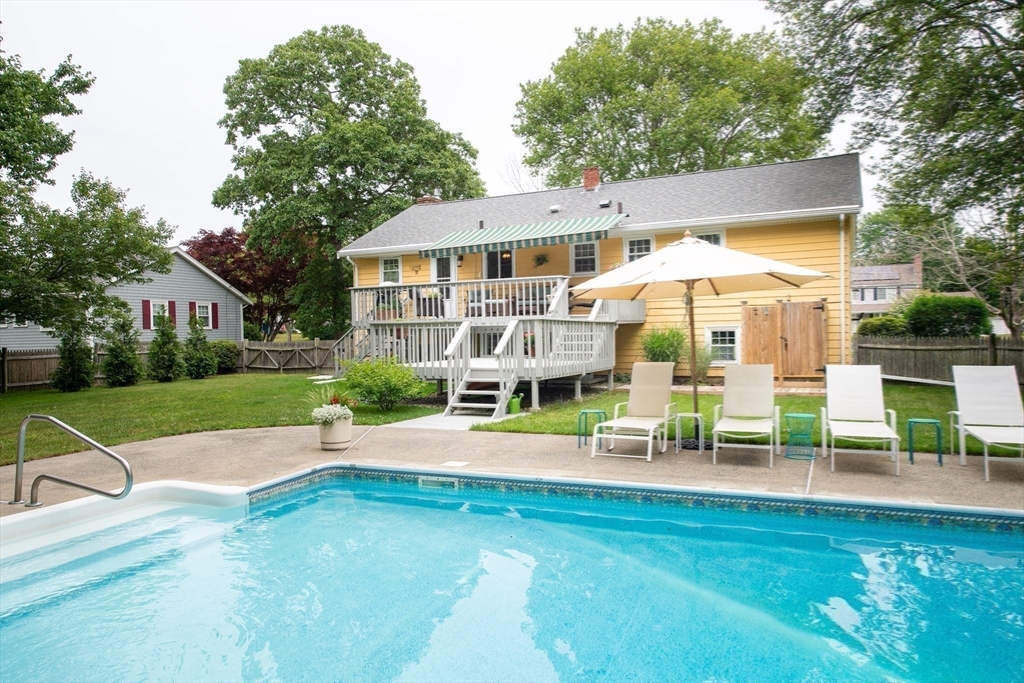 12 Brook Drive