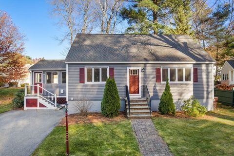 102 Montgomery Ave Lowell MA 01851