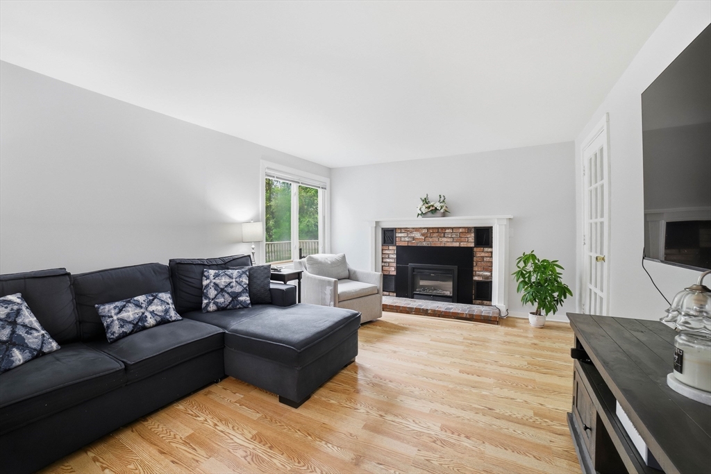 11 Scenic Drive