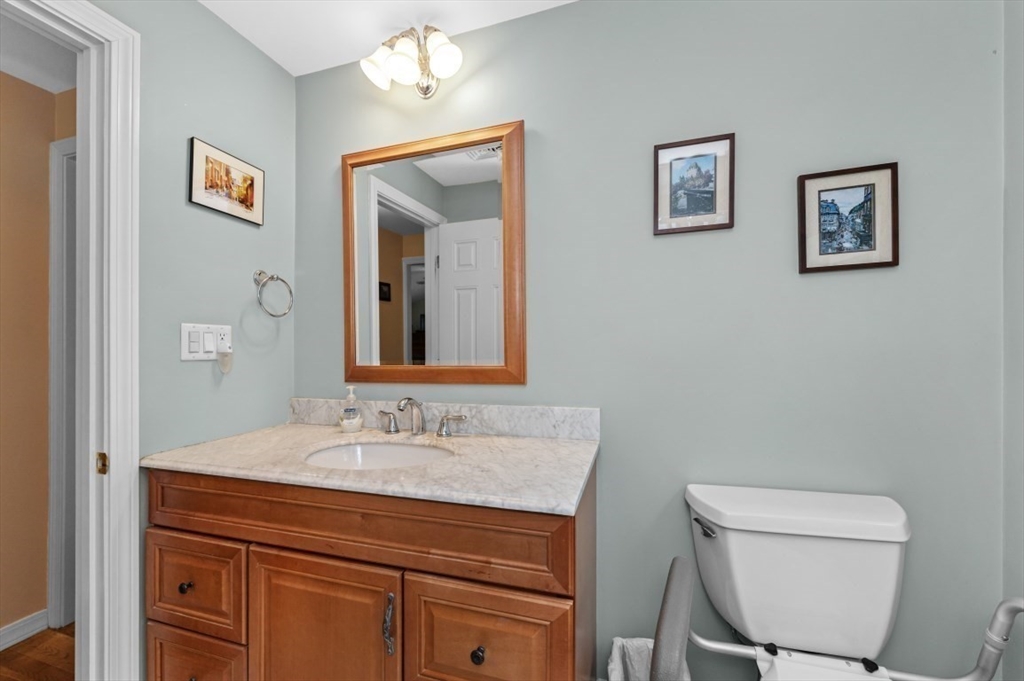 Lowell, Massachusetts 01852, United States, 3 Bedrooms Bedrooms, ,2 BathroomsBathrooms,Residential,Active,148976