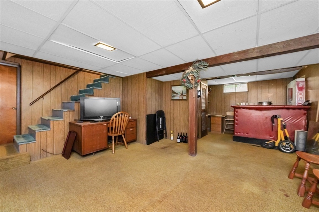 Lowell, Massachusetts 01852, United States, 3 Bedrooms Bedrooms, ,2 BathroomsBathrooms,Residential,Active,148976