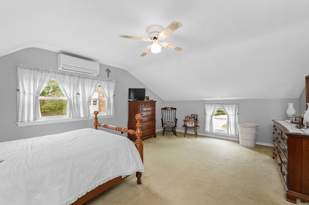 Lowell, Massachusetts 01852, United States, 3 Bedrooms Bedrooms, ,2 BathroomsBathrooms,Residential,Active,148976