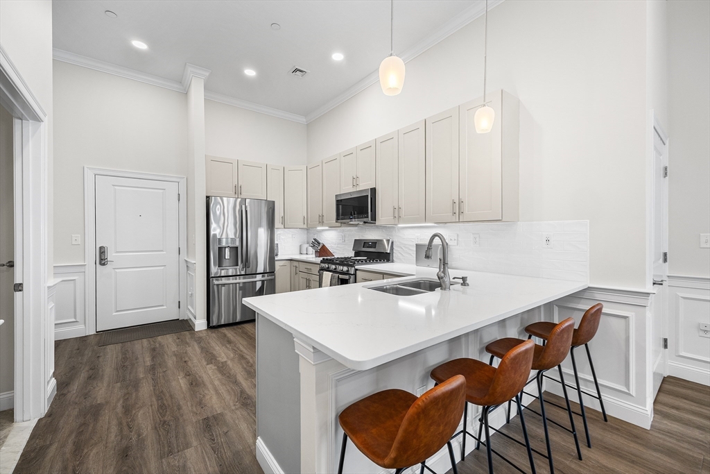 320 Middlesex Ave F408