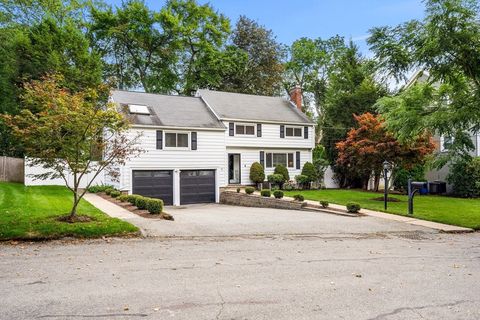 15 Greeley Circle Arlington MA 02474