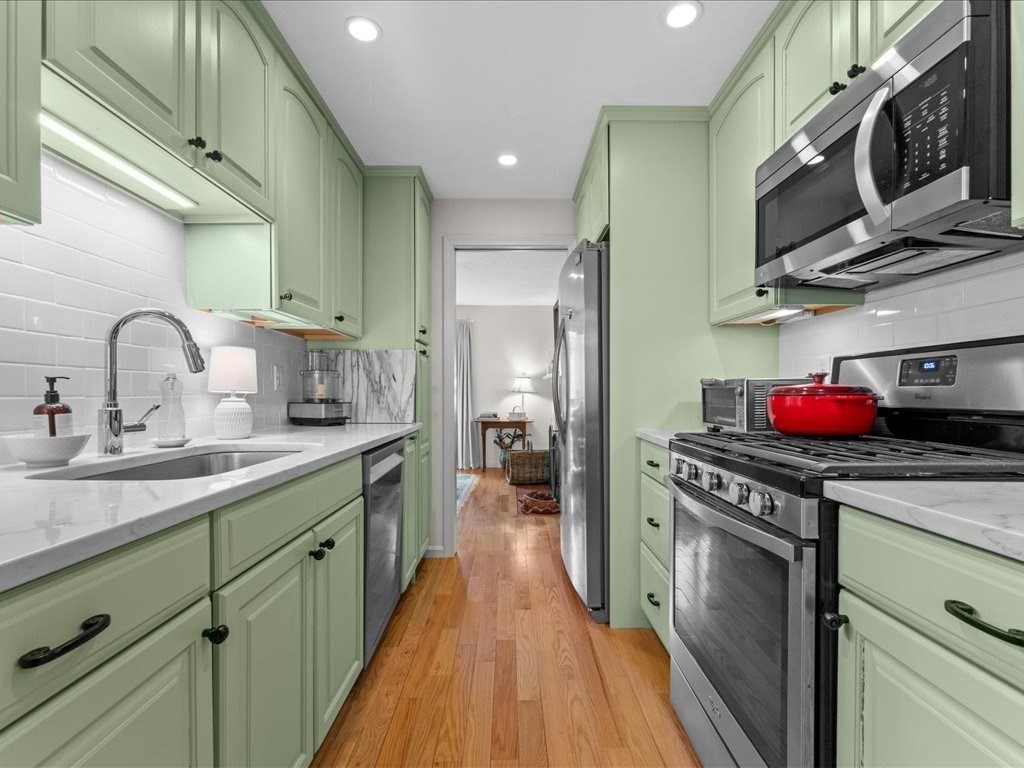 225 Lincoln St B1