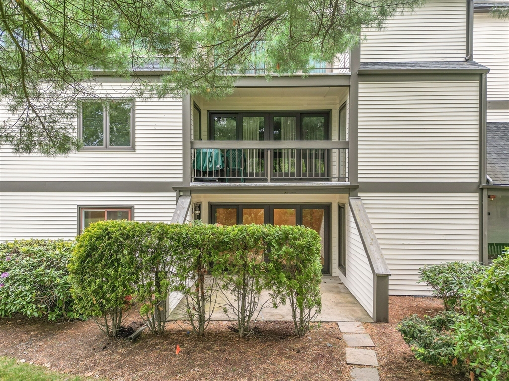1100 Salem St 25