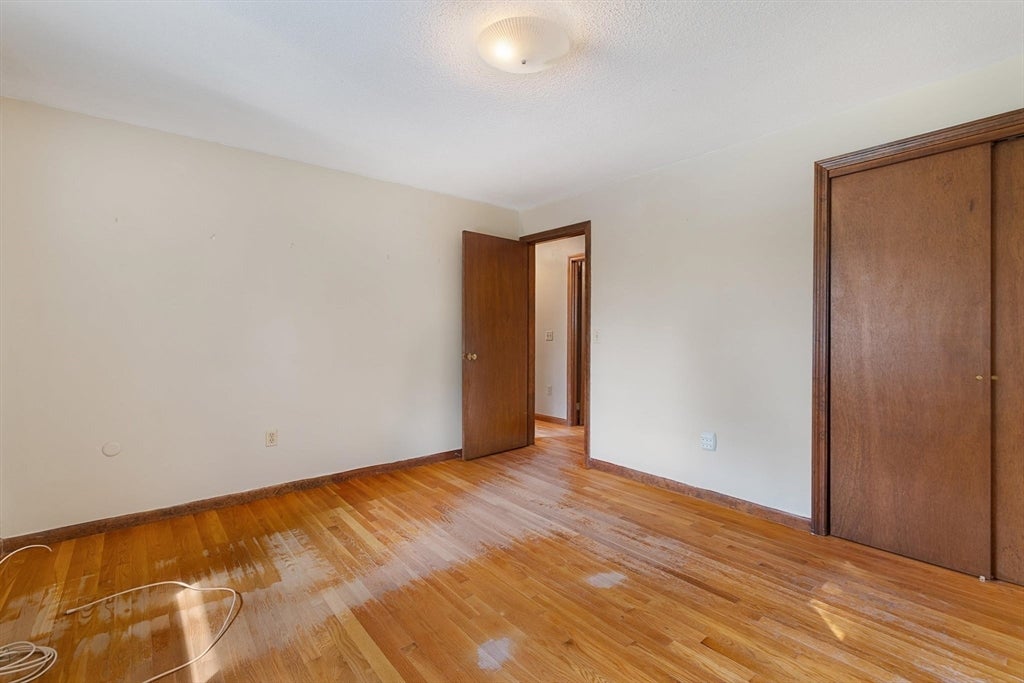 8 Beechwood Dr, Rutland, MA Photo #18