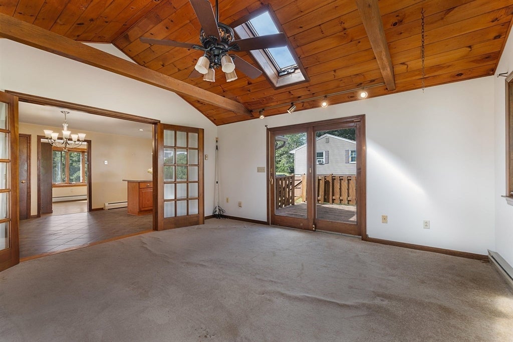 8 Beechwood Dr, Rutland, MA Photo #11