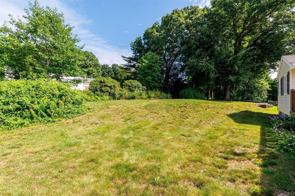 8 Beechwood Dr, Rutland, MA Photo #36