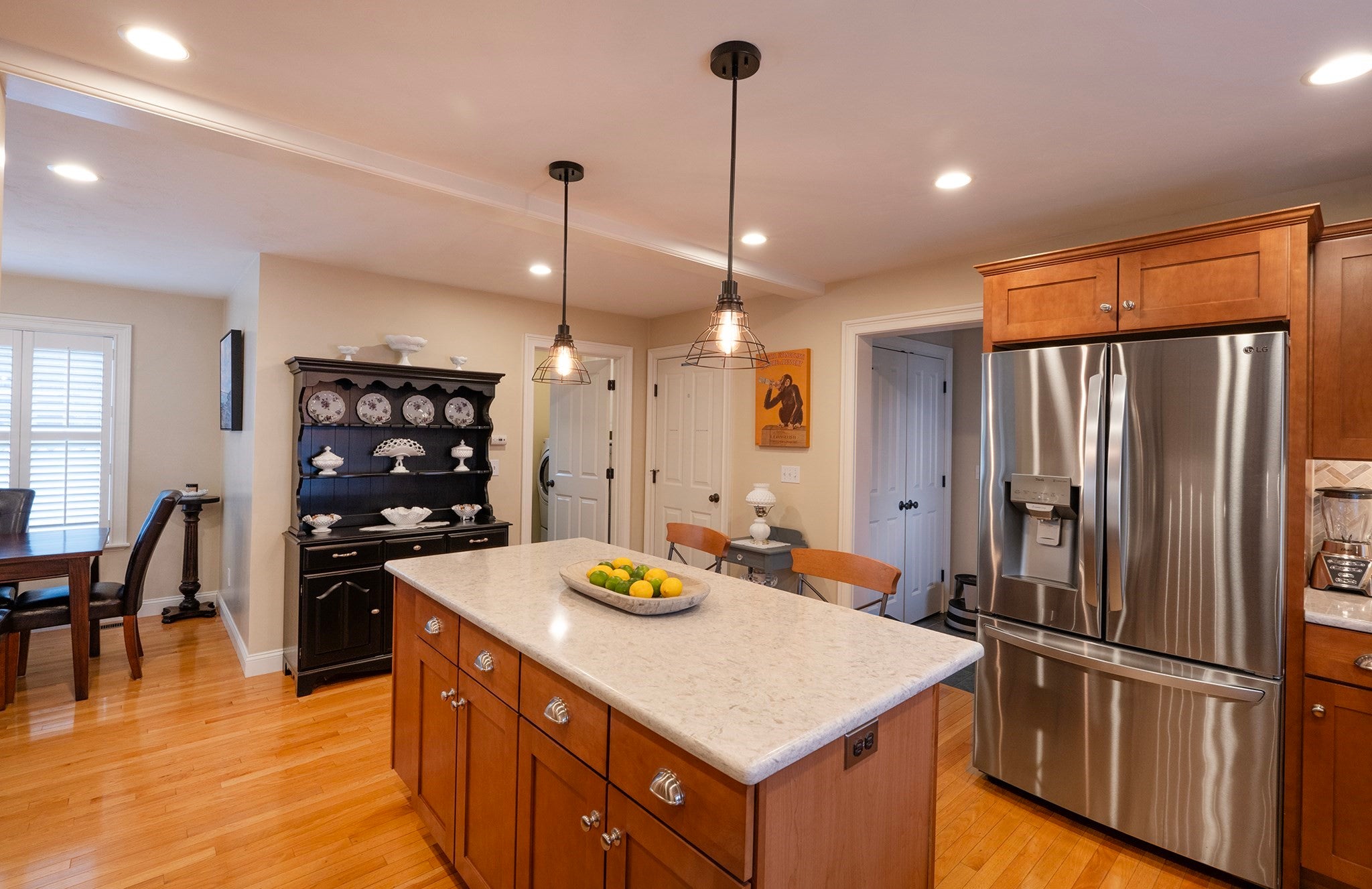 210 Market St, Amesbury, MA, 210 Market St, Amesbury, MA Photo #4