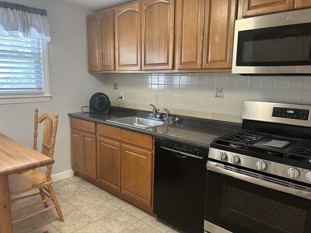 6-8 Genetti Circle 6