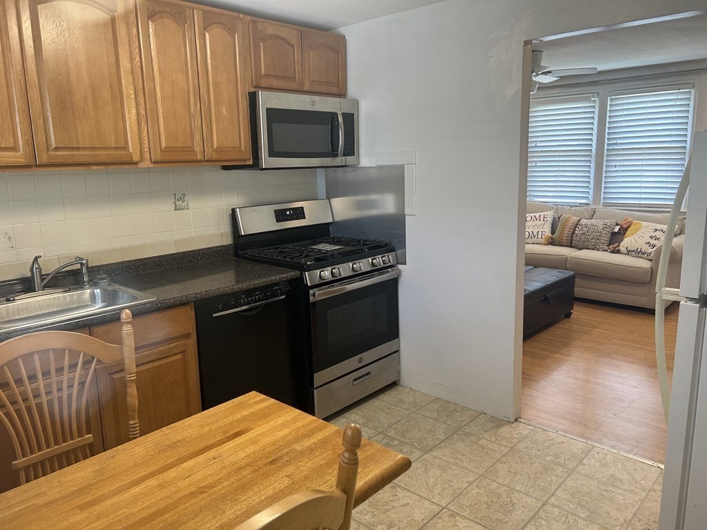 6-8 Genetti Circle 6