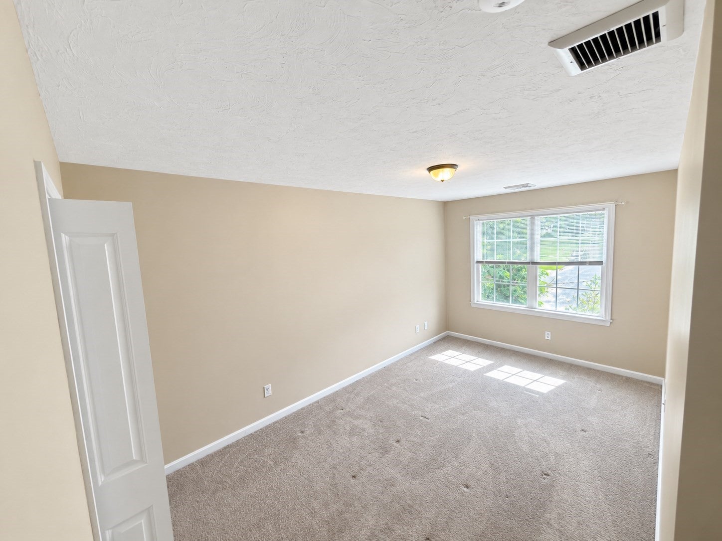 87 E Mountain St, Worcester, MA, 87 E Mountain St, Worcester, MA Photo #7