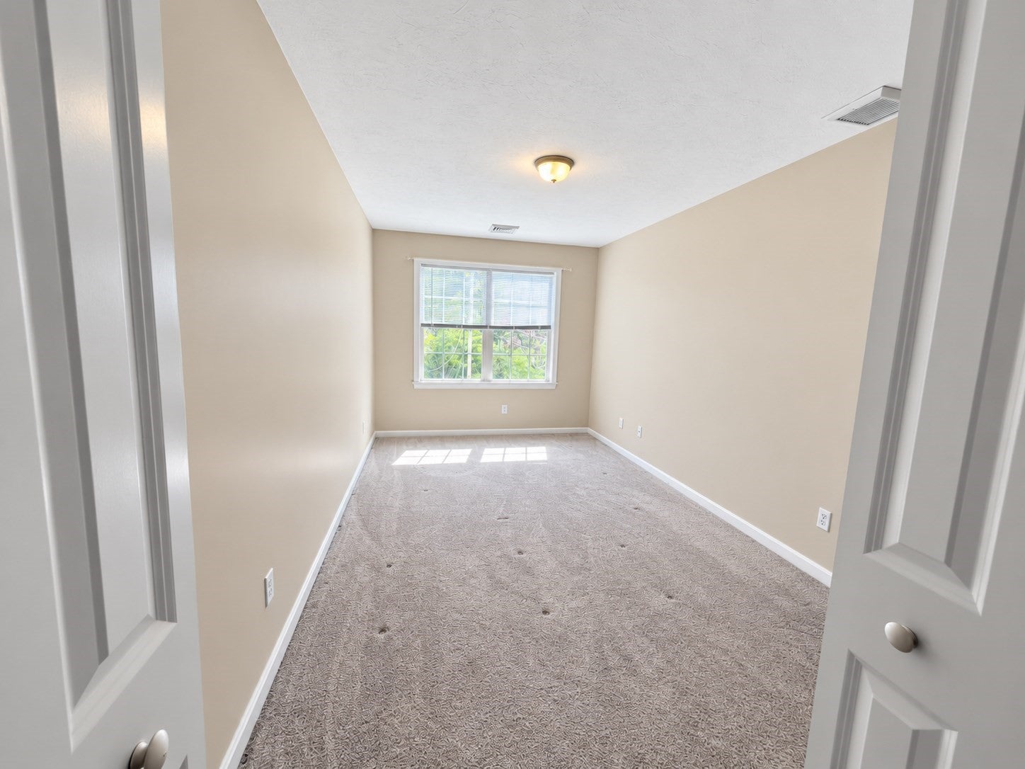 87 E Mountain St, Worcester, MA, 87 E Mountain St, Worcester, MA Photo #8