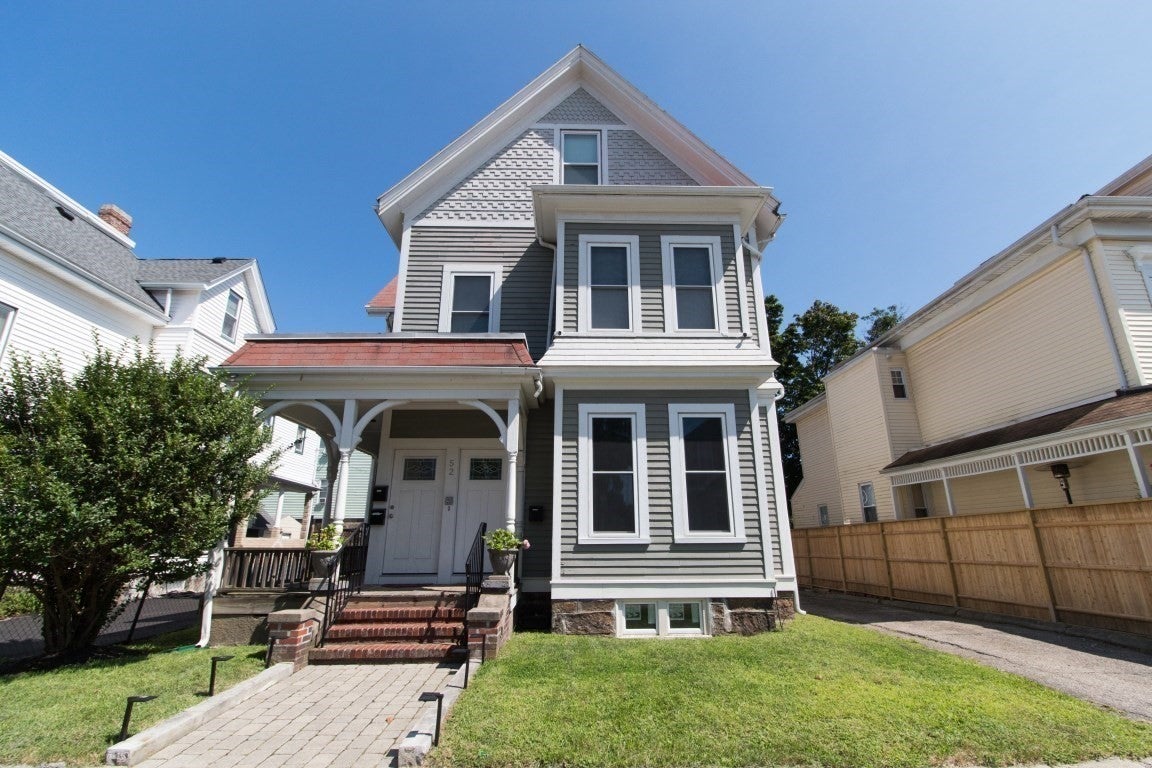 52 Hartford St