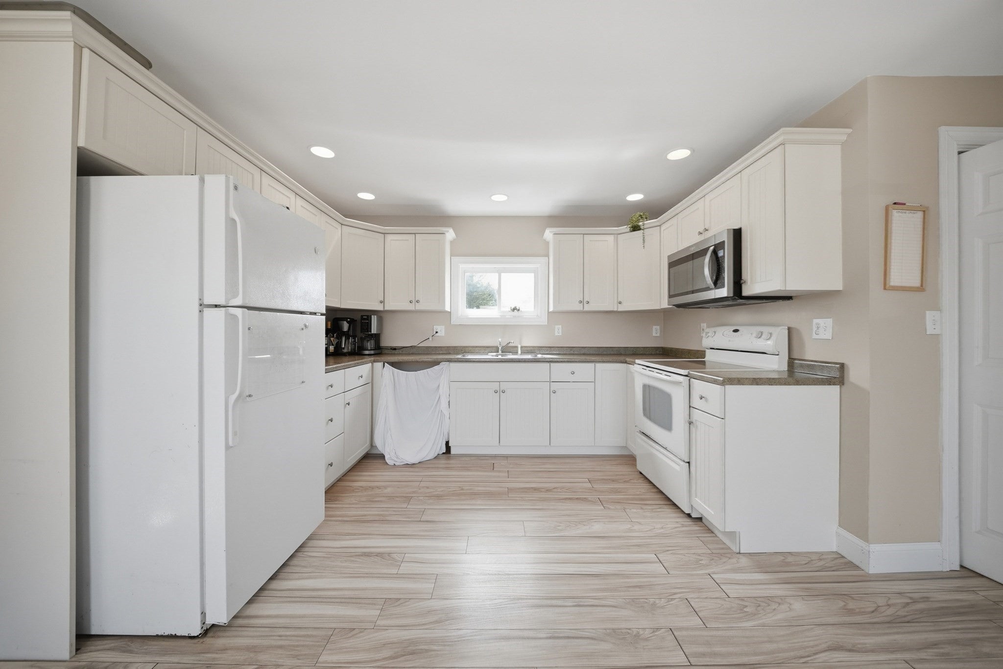 216 Monument ST, Haverhill, MA, 216 Monument ST, Haverhill, MA Photo #24
