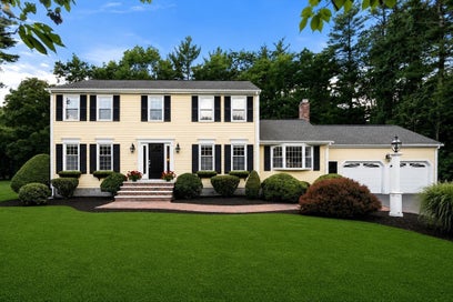 27 Oriole Road Medfield MA 02052