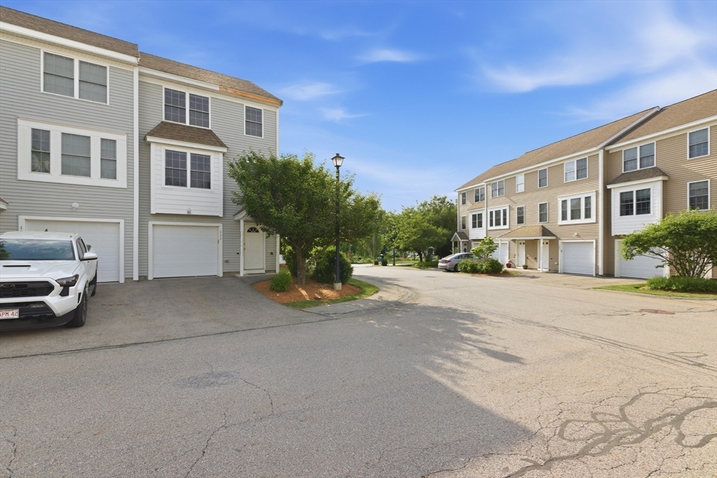 41 Boston Rd 111