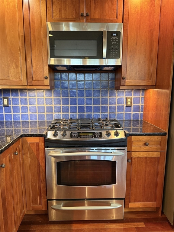 35 New South Street 407