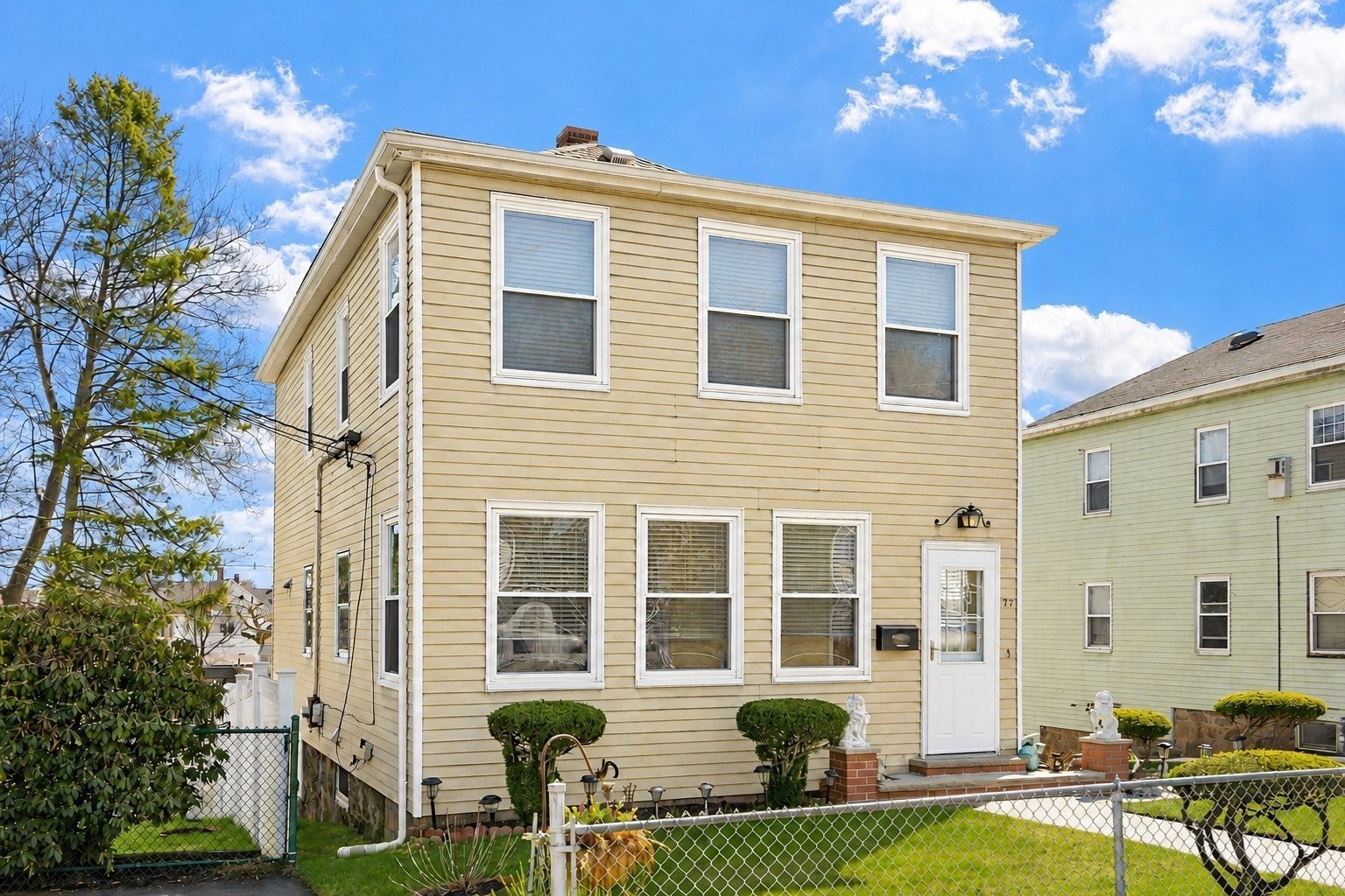 12 Dane St