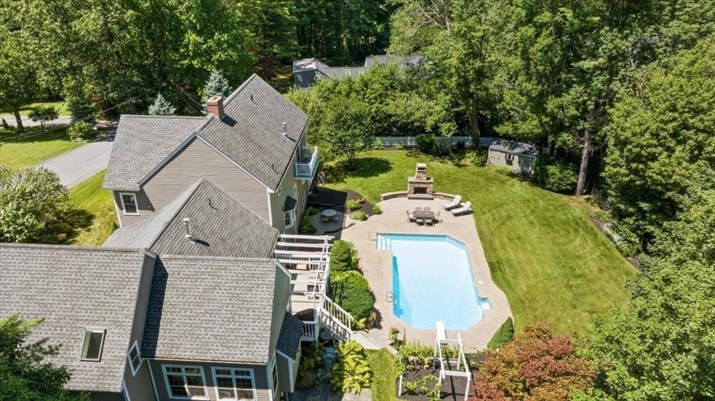 22 Woodland Dr