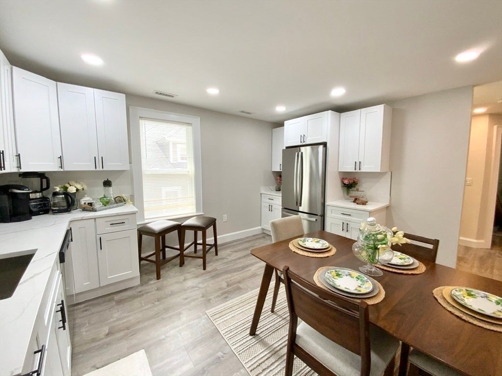 5/5A Ferdinand St, Worcester, MA Photo #23