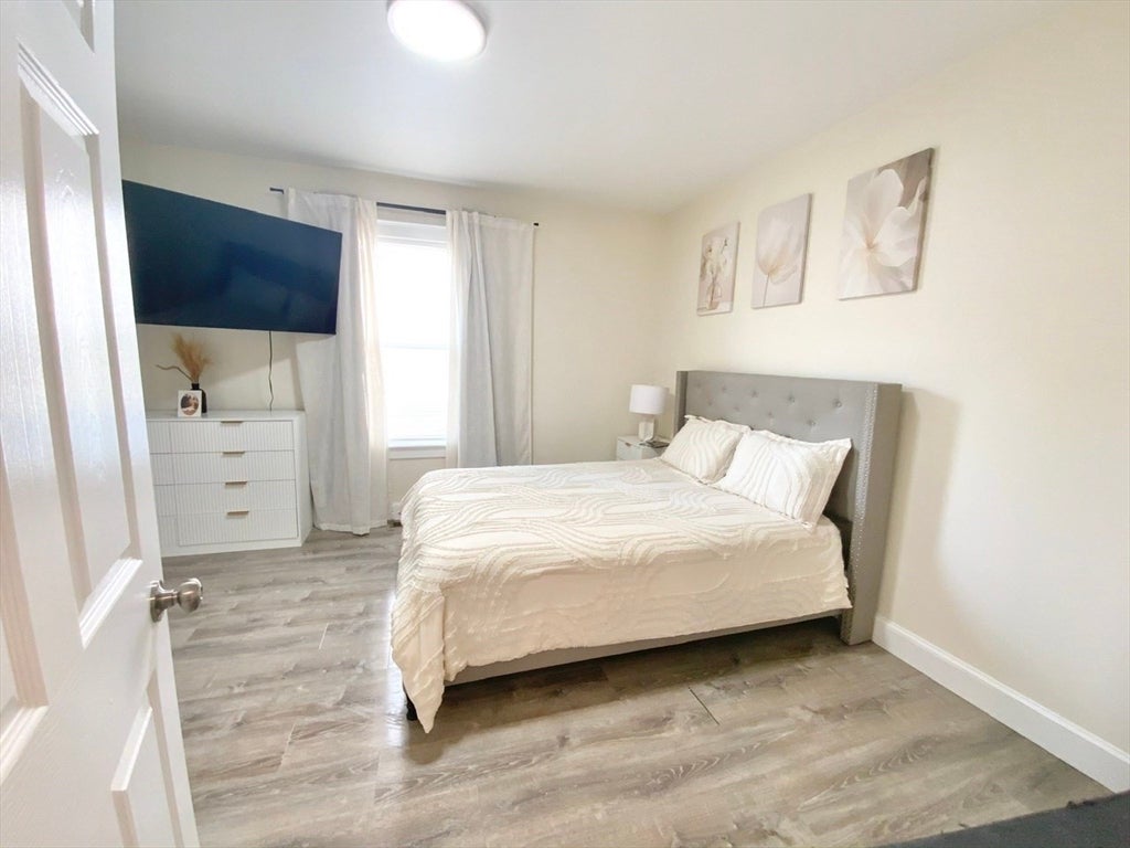 5/5A Ferdinand St, Worcester, MA Photo #18
