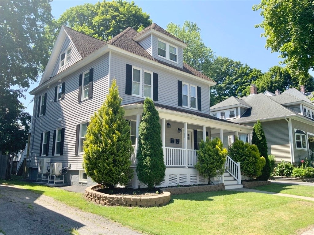 5/5A Ferdinand St