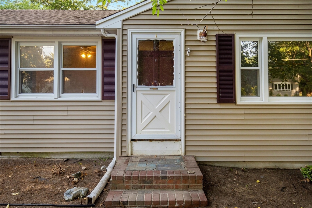 24 Atkinson Dr