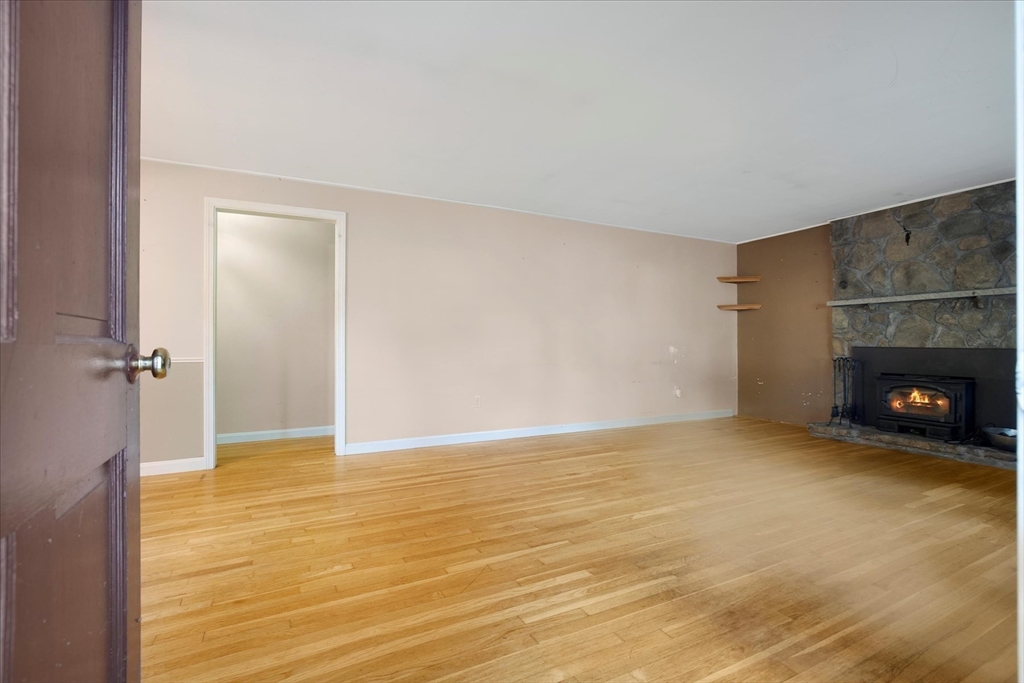 24 Atkinson Dr