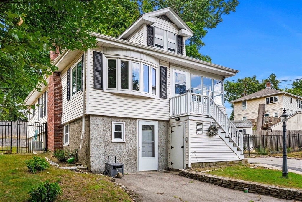 Photo of 21 Evelyn Pl, Quincy, MA
