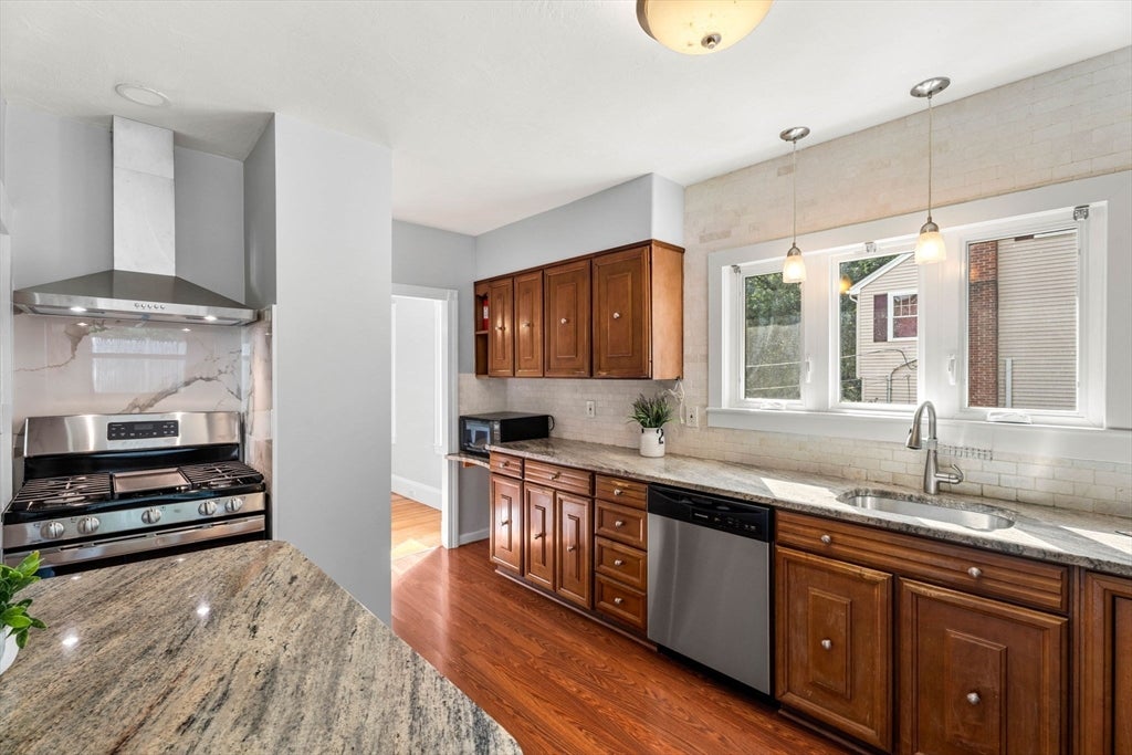 21 Evelyn Pl, Quincy, MA Photo #9