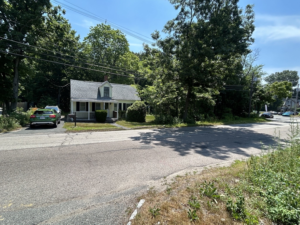 243 Centre St