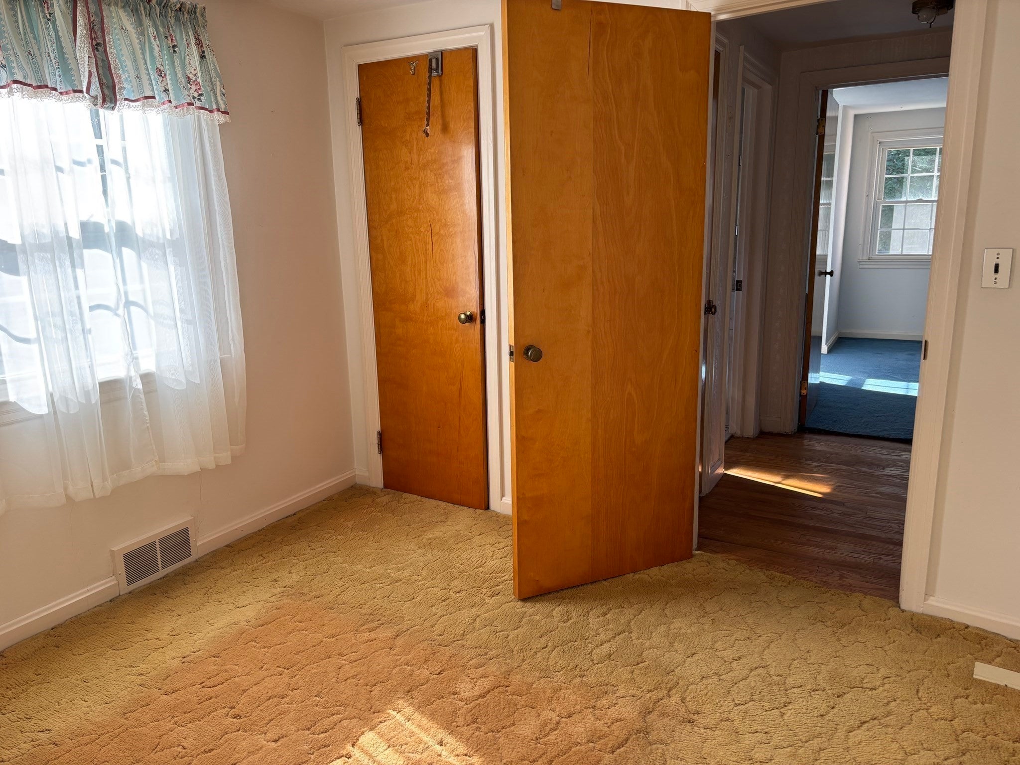 41 Reed Street, Agawam, MA Photo #18