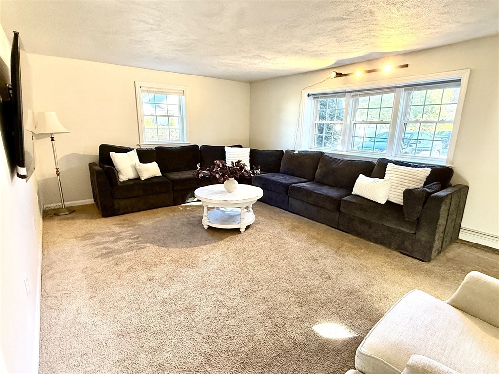 44 Angell St 44