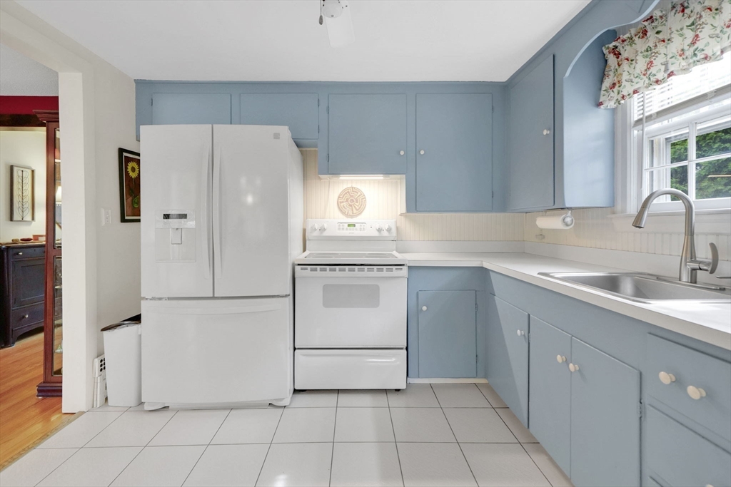 29 Crescent Hill, East Longmeadow, MA Photo #13