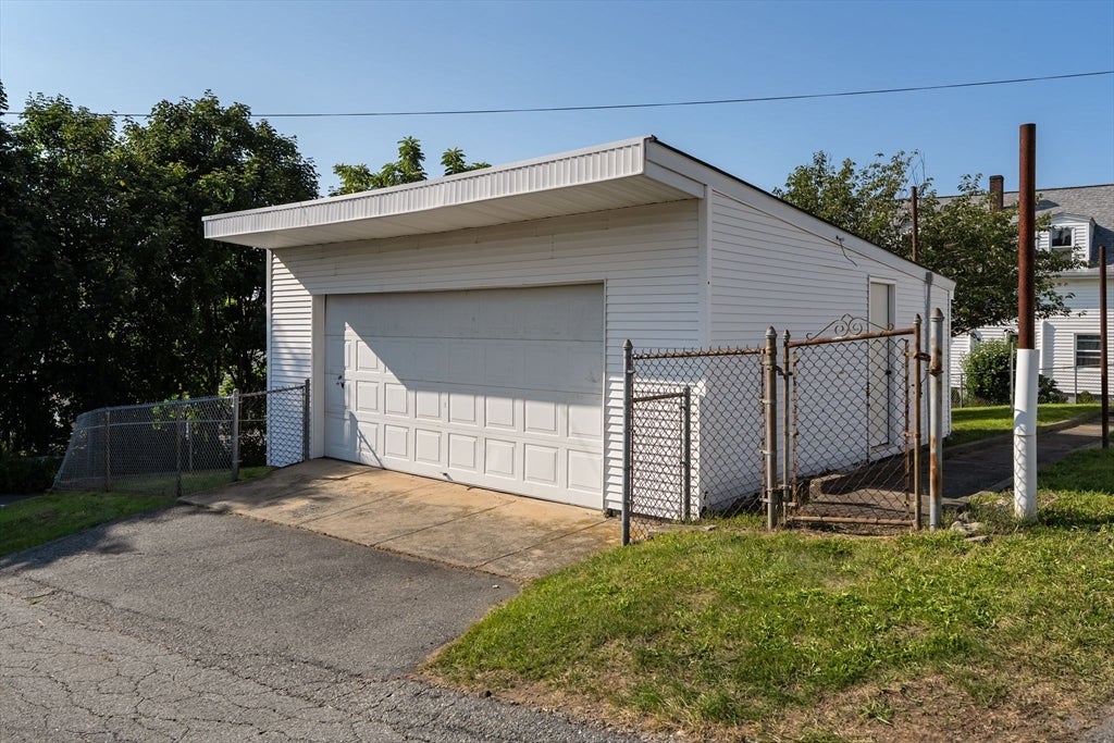 32 Danis St, Fall River, MA, 32 Danis St, Fall River, MA Photo #39