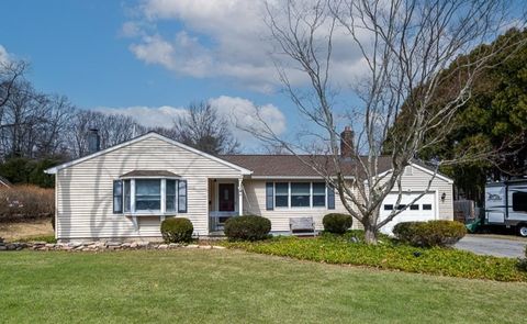 20 Rocky Hill Rd Oxford MA 01540