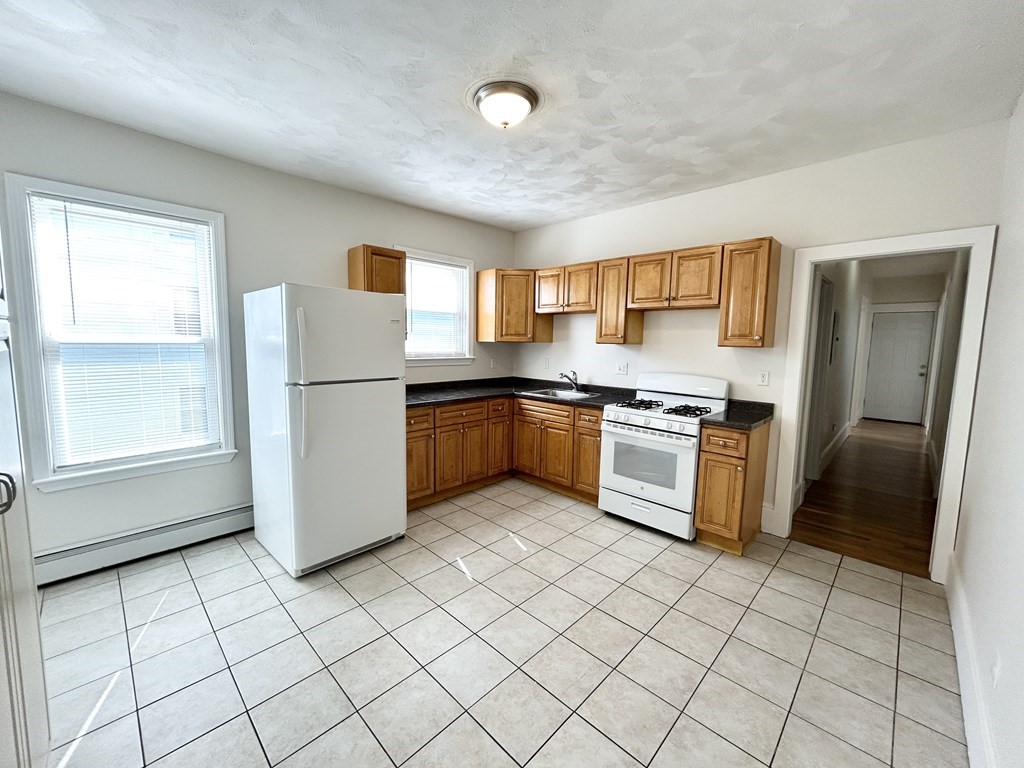 Photo 1 of 8 — 11 Elder Street 1, Boston, MA 02125