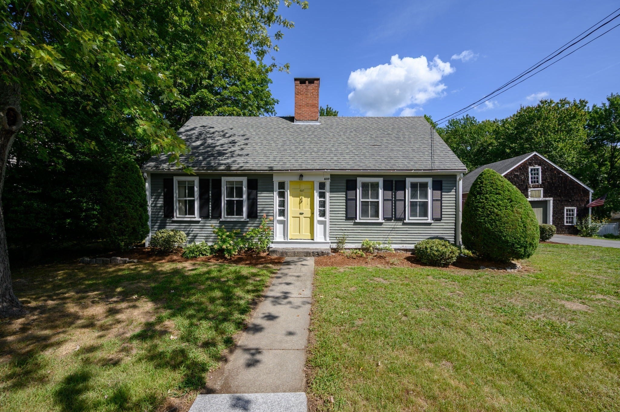 Photo of 637 Union Street, Rockland, MA