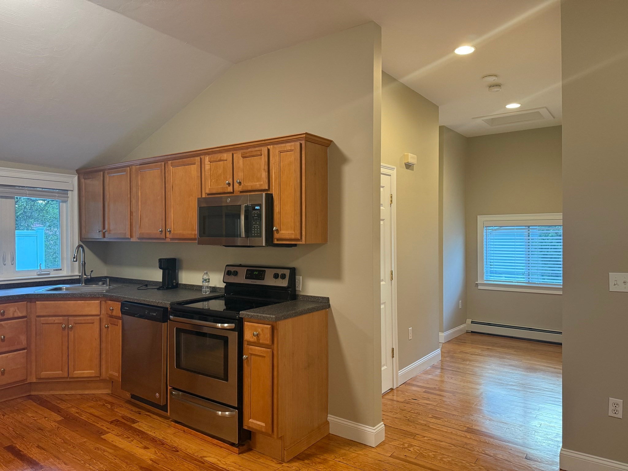 554 Wareham St #2, Middleboro, MA, 554 Wareham St #2, Middleboro, MA Photo #3